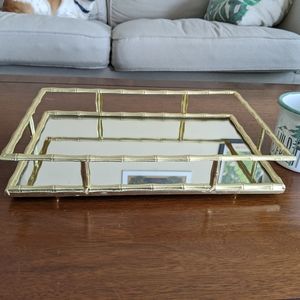 Gold mirror tray like new - decor accent - beauty